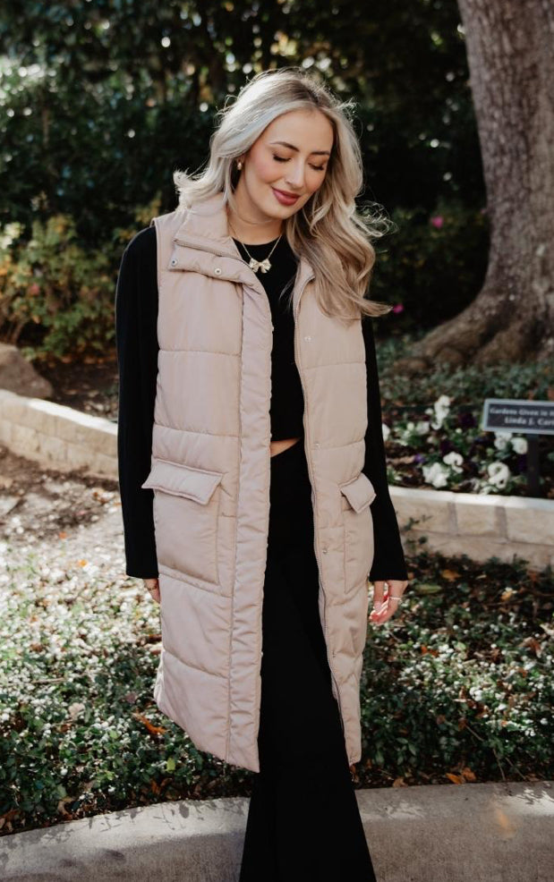 The Long Puffer Vest in Latte