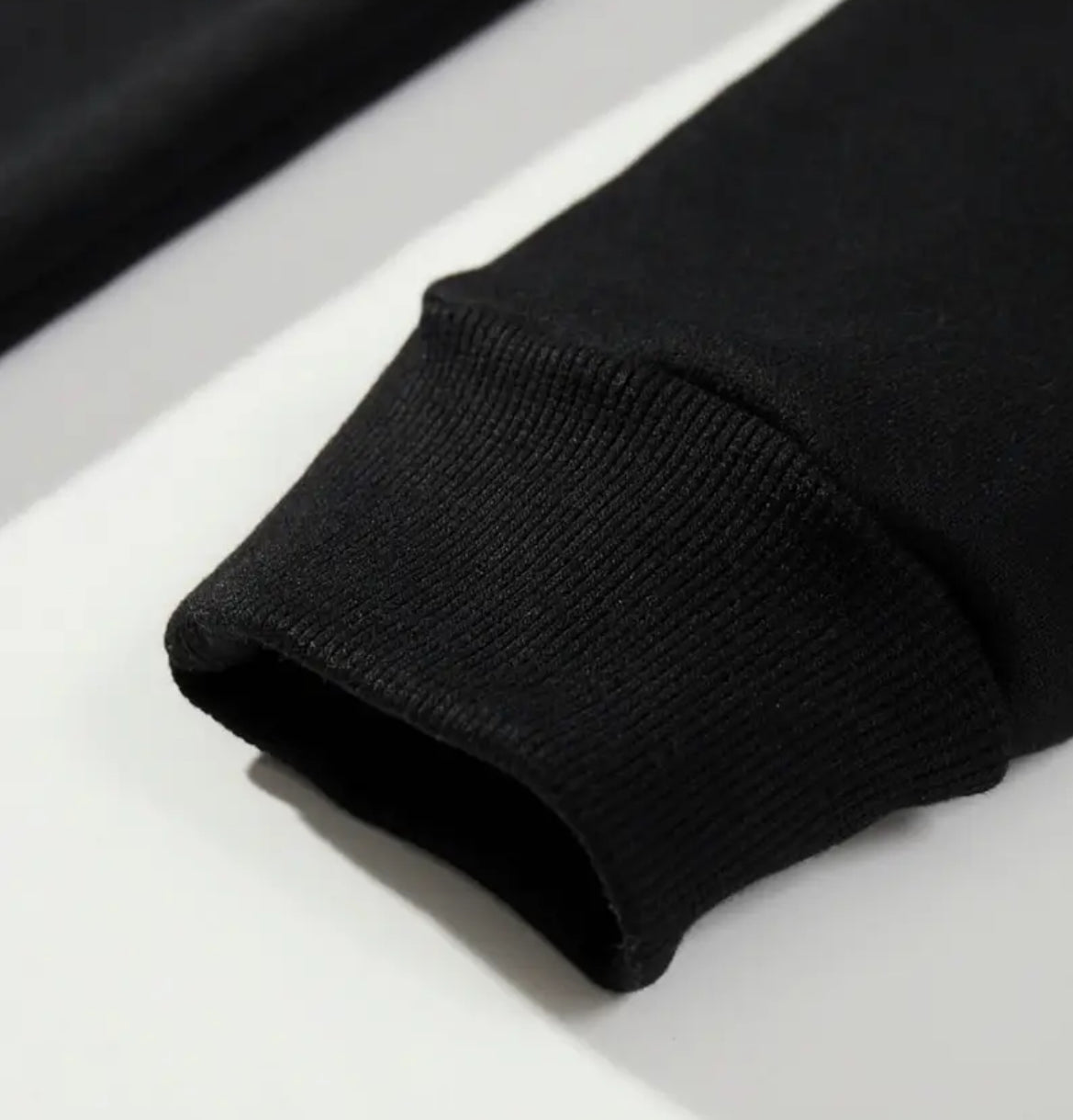 The Vintage Santa Crew Sweatshirt in Black