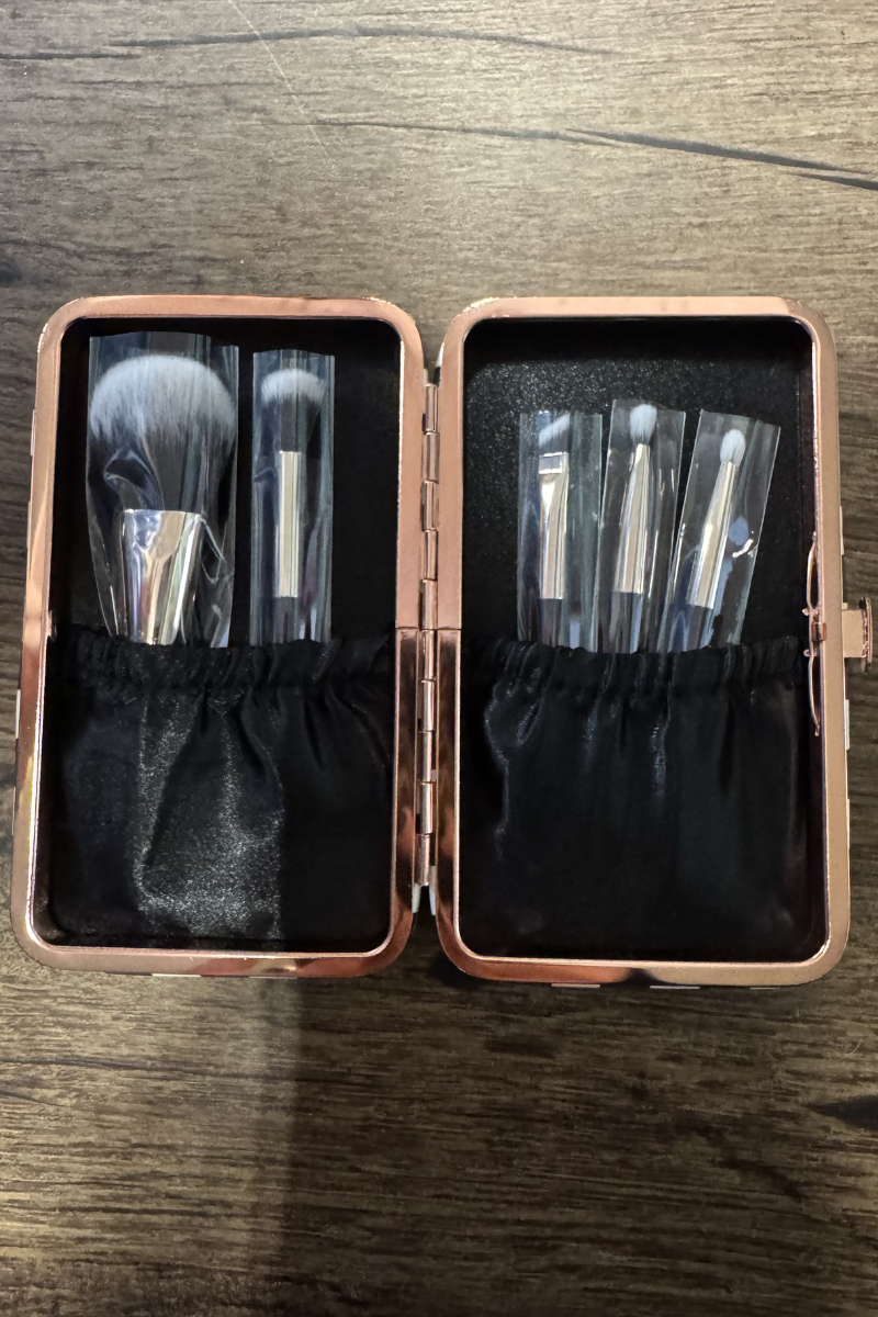 The FAST LANE MAKEUP BRUSH SET
